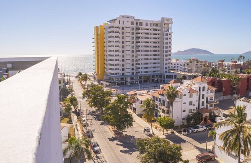 Mazatlan Apartment | Comfortable with pool/near the beach by Gpsrentas
