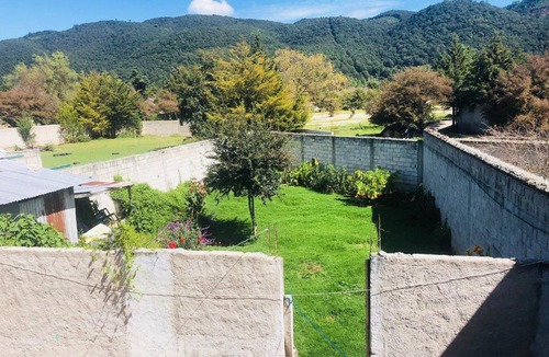 Ojo de Agua House | Comfy 4 Bedroom Town House Garden & Market Area