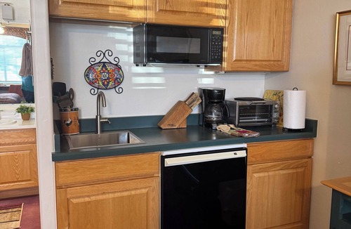 San Ignacio Vista II Estates Apartment | Comfy Studio in SW resort near golf courses and mountain/desert hiking