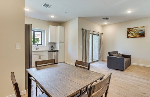 Phoenix Apartment | Community Pool & Hiking Trails: Deer Valley Condo