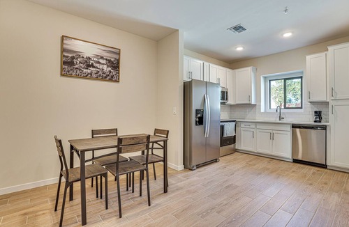 Desert View Condo | Community Pool & Hiking Trails: Red Fox Retreat 2