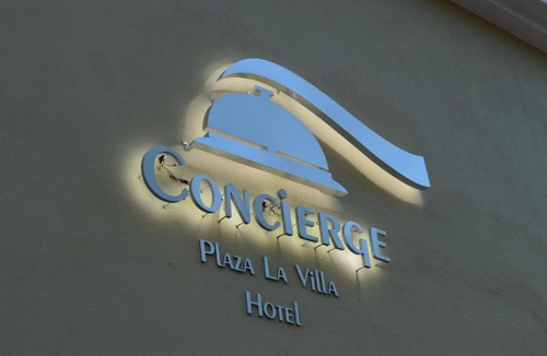 Villa de Alvarez Hotel | Concierge Plaza La Villa
