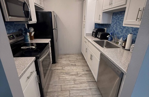 Entertainment District Condo | Condo w POOL/1bd1ba/sleeps4/Oldtown Scottsdale/pet friendly