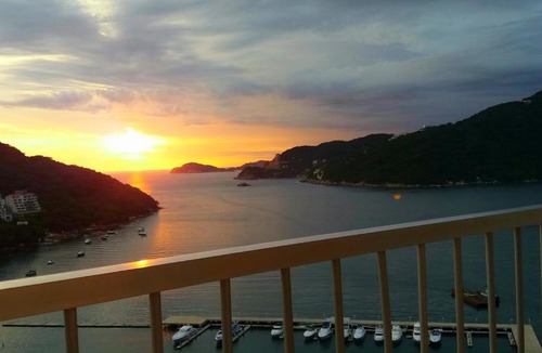 Puerto Marques Apartment | Condominio Torre Blanca Acapulco
