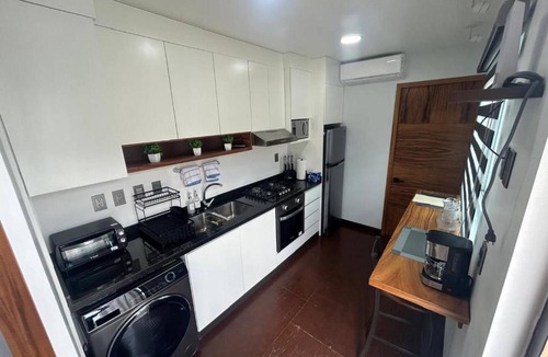 Zapopan House | Container Glamping
