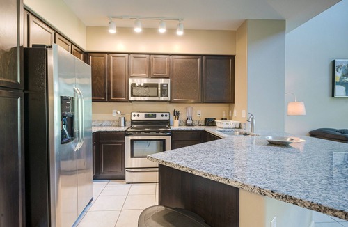 Deer Valley Condo | Contemporary House in gated community with swimming pools.