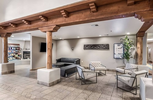 Palm Valley Hotel | Convenience & Comfort! Pet-Friendly Unit with Free Parking, Pool, and Breakfast!