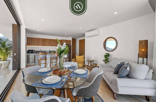 Lazaro Cardenas Apartment | Corner 2 BR Condo - Rooftop Pool with Oceanview