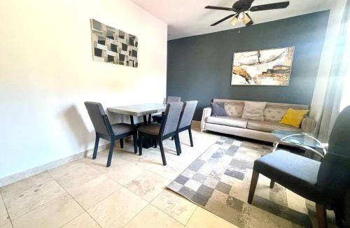 La Paz Apartment | Costal Calm