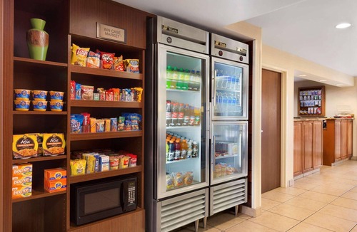 South Mountain Hotel | Country Inn & Suites by Radisson, Phoenix Airport, AZ