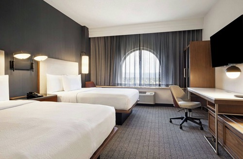 Walnut Valley Hotel | Courtyard by Marriott Baldwin Park