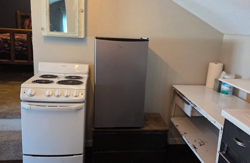 Pinehurst Apartment | Cozy 1-bedroom apartment in charming Pinehurst with room for a camping trailer