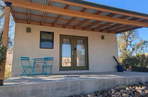 Tucson House | Cozy 1-bedroom bungalow in peaceful Tucson with stunning views