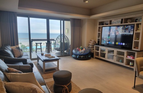 Ferrocarrilera Condo | Cozy 1-bedroom condo in the new Sonoran Star