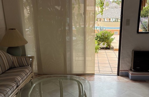 San Carlos Condo | Cozy 1-bedroom condo in marvelous San Carlos with AC