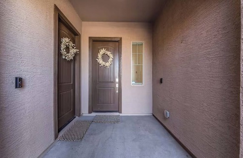 Sunset Farms House | Cozy 1-bedroom house in a beautiful Tolleson neighborhood with AC
