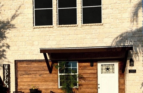 Brownsville Apartment | Cozy 1-bedroom studio in adorable Brownsville, Tx Sleeps Up to 3