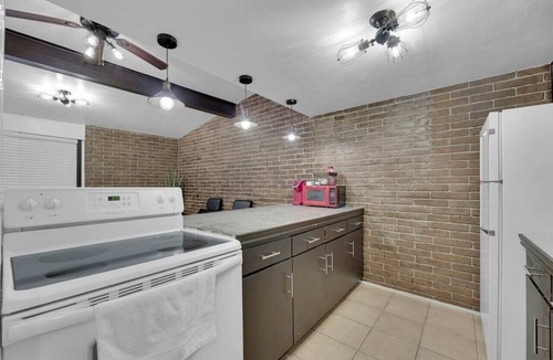 Edinburg Apartment | Cozy 1 BR @ UTRGV, Campus Living