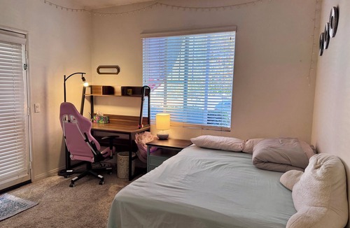 Eastvale House | Cozy 1B1B with Private Entry in the Heart of Eastvale