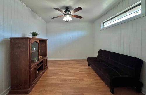 Brownsville Apartment | Cozy 2-bedroom apartment with all you need! Just 25 min from SPI, and Space X!