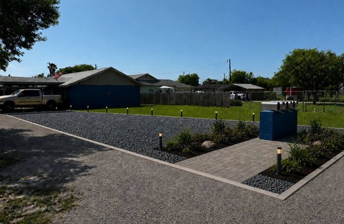 Edinburg Condo | Cozy 2-bedroom condo in Edinburg’s, San Carlos. Close to UTRGV