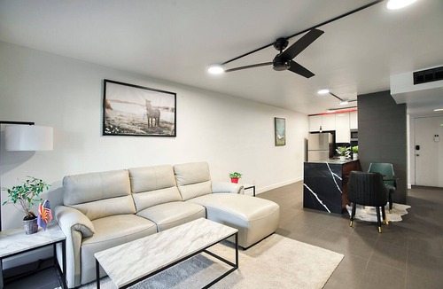 Southwest Village Condo | Cozy 2-bedroom condo in terrific Old Town Scottsdale with WiFi, AC, and patio