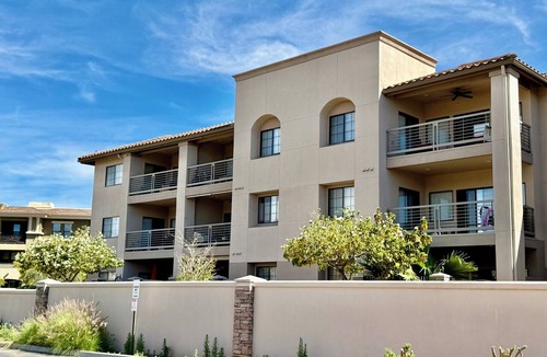 South Scottsdale Condo | Cozy 2-bedroom condo in North Scottsdale with AC & pool