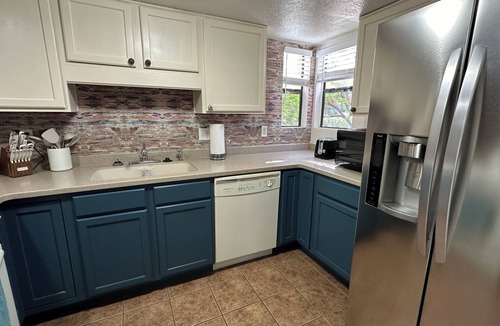 Tucson Condo | Cozy 2bd/2ba 1st fl condo by Sabino Canyon in Tucson w pool, pickleball, pets