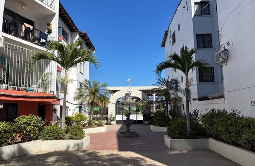 Lazaro Cardenas Apartment | Cozy 3 bedroom apartment in the Sta. Maria neighborhood