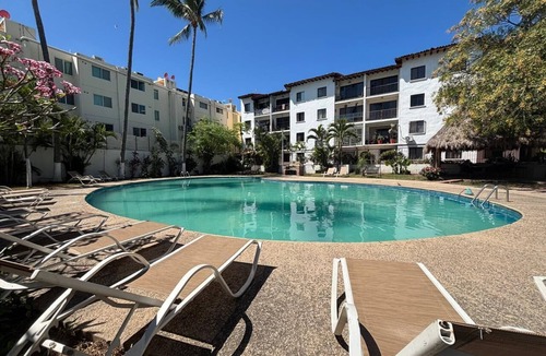 Lazaro Cardenas Apartment | Cozy 3 bedroom apartment in the Sta. Maria neighborhood