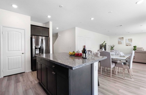 Jurupa Valley House | Cozy 4-Bedroom Haven｜Peaceful Patio｜Large Backyard｜Perfect for Families #41393