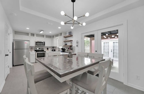 Edinburg House | Cozy and bright 3-bedroom house in Edinburg