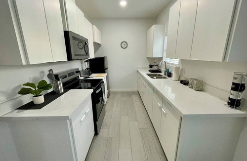 Harlingen Apartment | Cozy apartment in Harlingen Sleeps 8