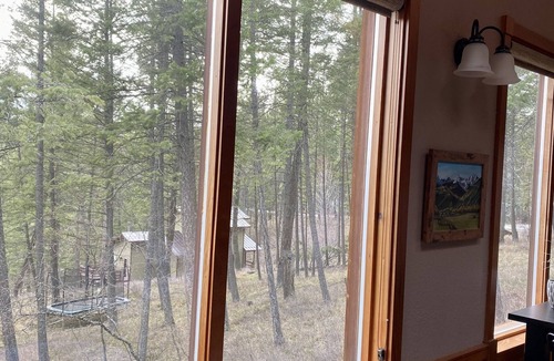 Kalispell Cabin | Cozy Cabin on Plummers Lake