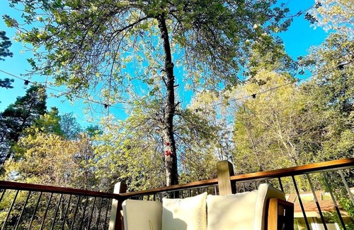 Crestline Cabin | Cozy Cabin w/Views-HOT TUB! Family Dog Friendly!