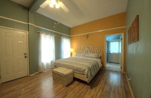 Harlingen House | Cozy Casita near downtown Harlingen!