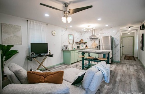 Pharr House | Cozy Casita near Intl. Bridge; Casita Querencia
