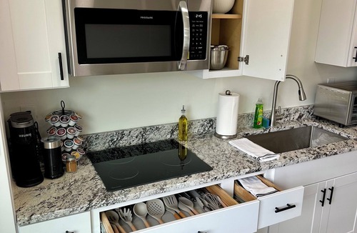 Anthem Apartment | Cozy & Clean 2-bedroom Apartment -Brand New-