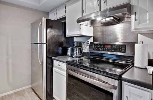 Mesa Grande Condo | Cozy Cubs Condo Walking Distance Cubs Stadium