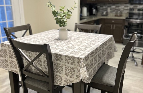 Pharr House | Cozy Family-sized Townhome