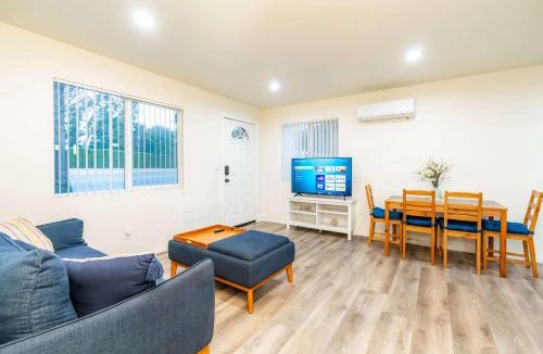 Glendora House | Cozy Glendora Home Walk to Route66 Near Disneyland