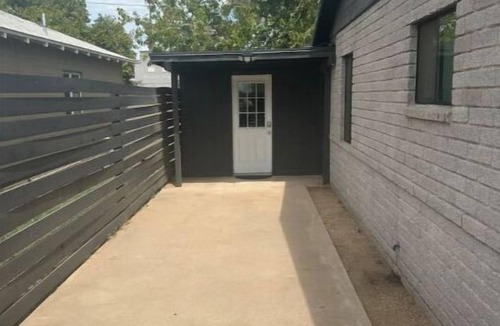 Encanto Apartment | Cozy Guesthouse close to Airport 🛫 in Central PHX 🏜️with peaceful backyard🌳