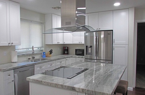 Alta Vista Estates House | Cozy home near freeways w/pool, BBQ