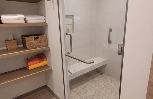 Ferrocarrilera Condo | Cozy Hotel Style Condo in the new Sonoran Star