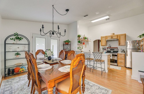 McAllen Cottage | Cozy House by Zinnia Park! Family Home in Mcallen