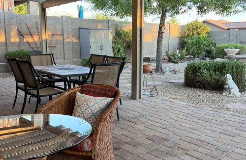 Anthem House | Cozy house centrally located to events and attractions.