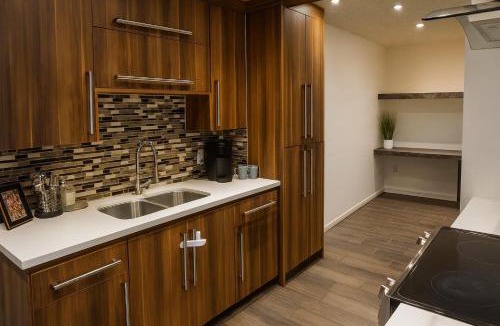 Palmhurst House | Cozy House in Mayberry