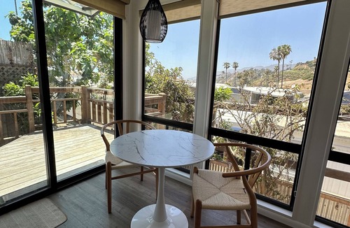 Pacific Palisades House | Cozy ocean view mobile home in amazing Pacific Palisades with AC, WiFi & Laundry