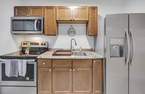 San Marco Apartment | Cozy & Peaceful Getaway in the Heart of San Marco
