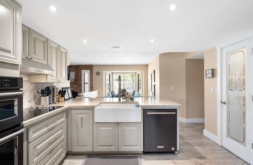 Deer Valley House | Cozy Phoenix Home Pool/Spa with King Beds